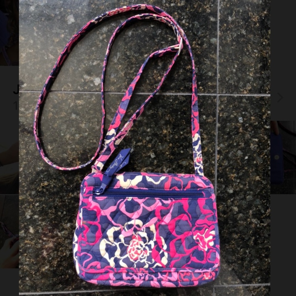 LIKE NEW Vera Bradley Mini Purse